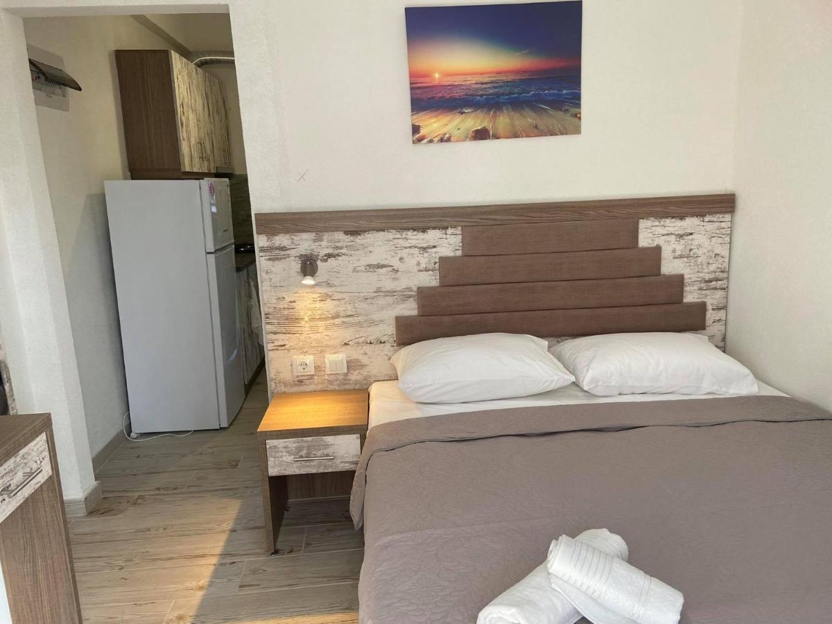 Apartments Miki Polychrono Ngoại thất bức ảnh