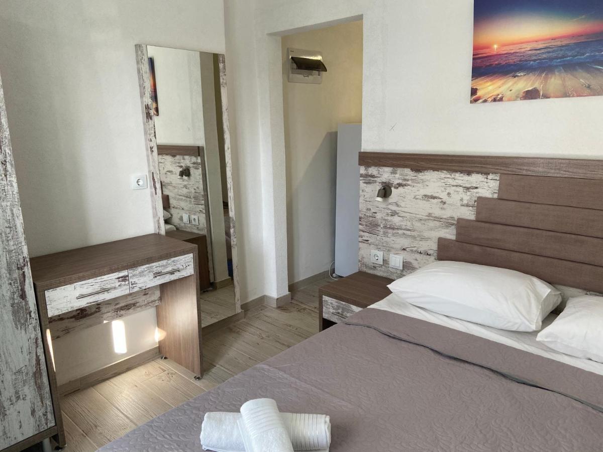 Apartments Miki Polychrono Ngoại thất bức ảnh