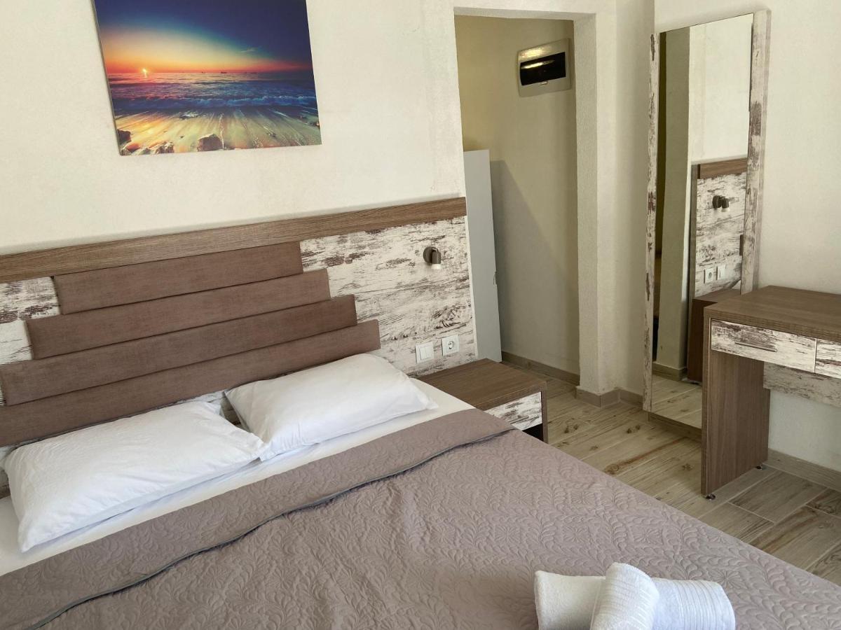 Apartments Miki Polychrono Ngoại thất bức ảnh