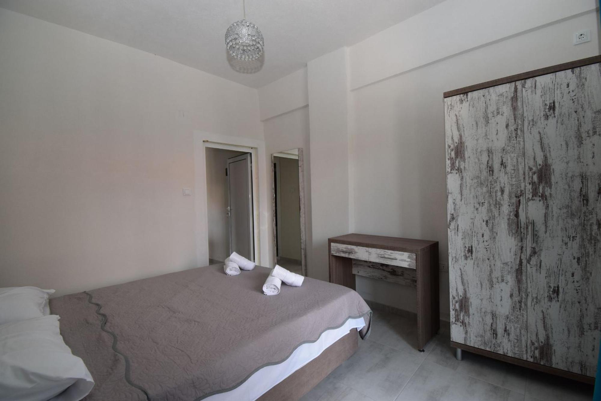 Apartments Miki Polychrono Ngoại thất bức ảnh